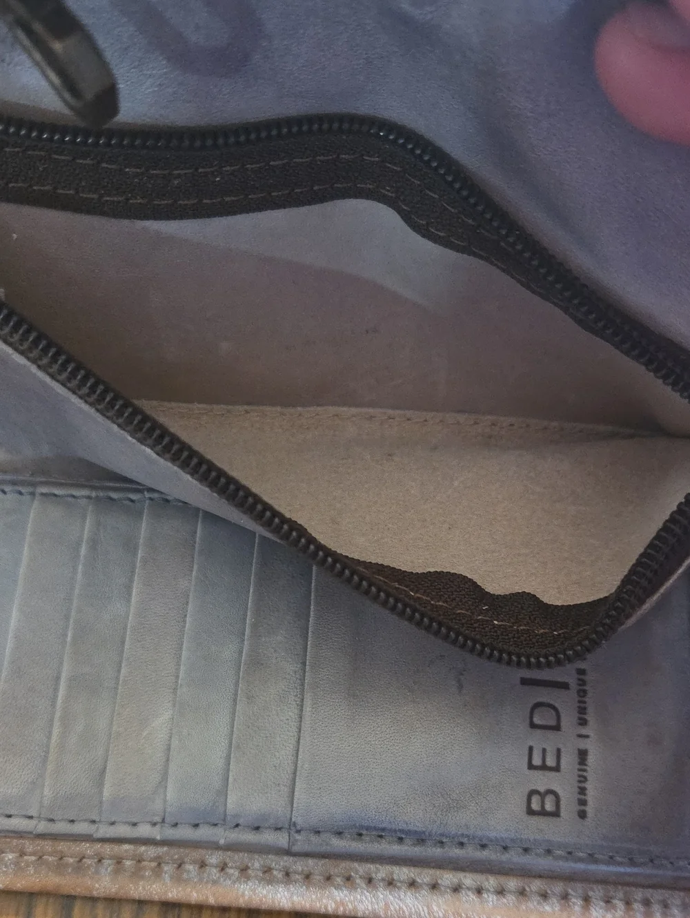 Bedstu wallet USED ONCE!!